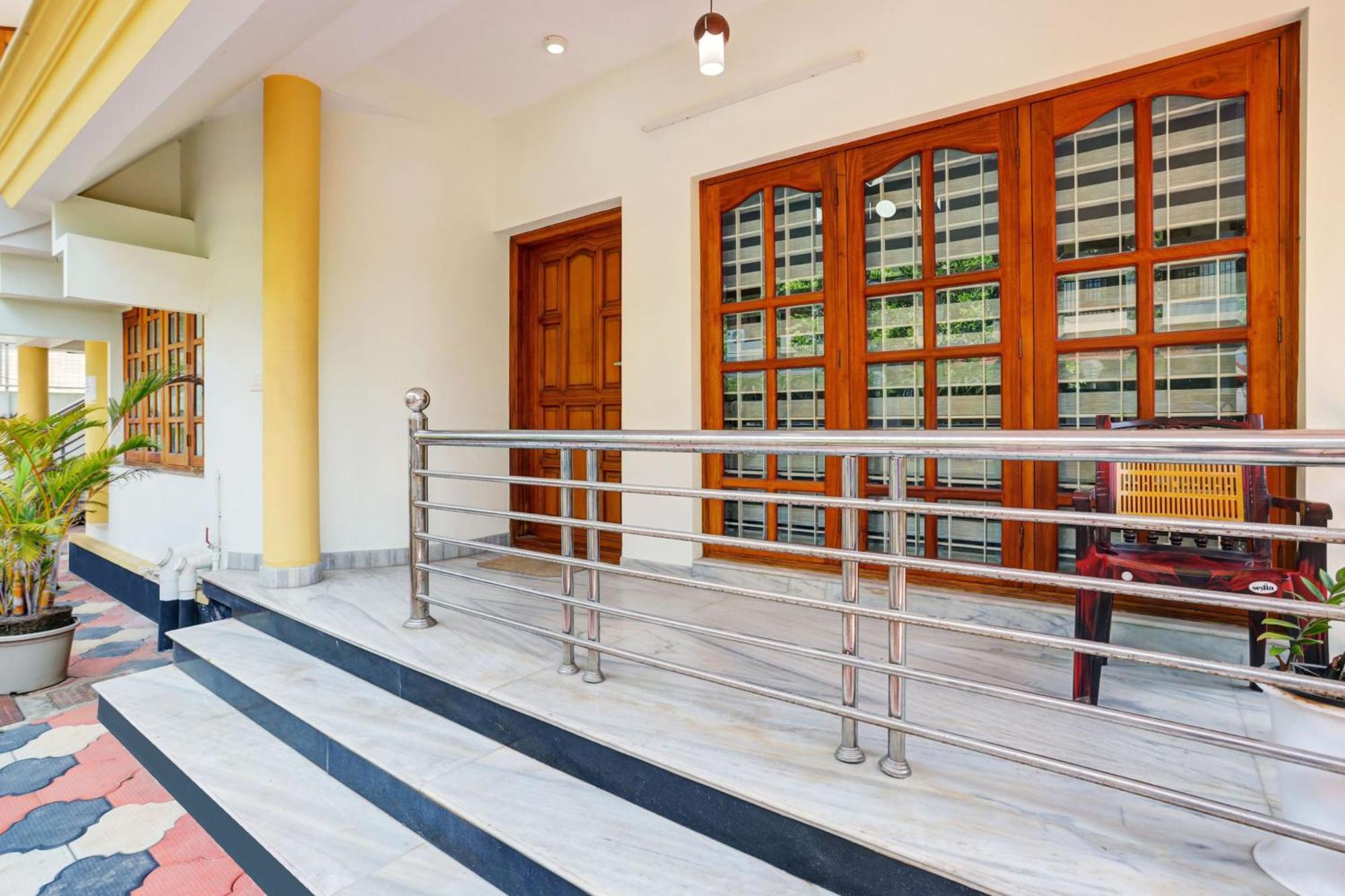 Super Hotel O Lm Residency Thiruvananthapuram Exterior photo